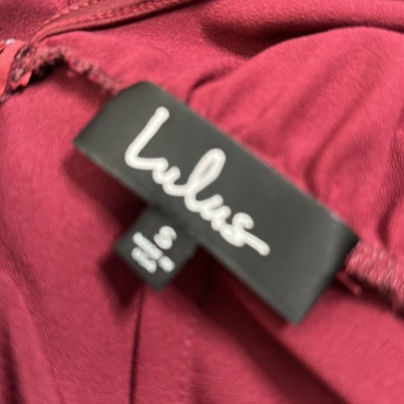Lulus moments of life wine red healer jumpsuit size small great condition - Picture 9 of 11